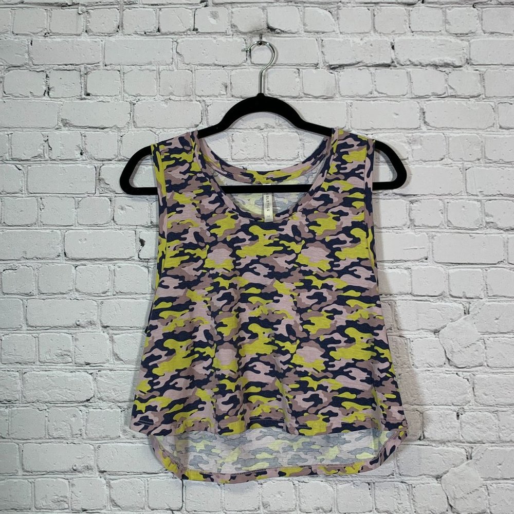 Fabletics Camo Tank Medium - image 1